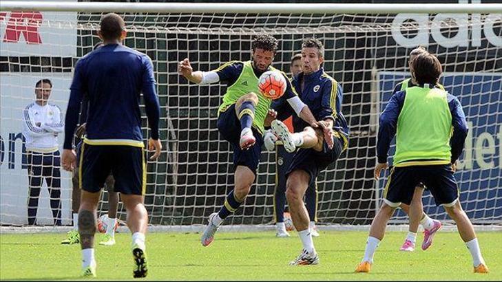 Fenerbahçe de herkese forma var Fanatik Gazetesi Fenerbahçe FB