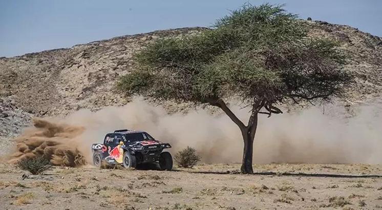 Dakar Rallisinin Etab Nda Zirve Sebastian Loeb In Spor Haberleri