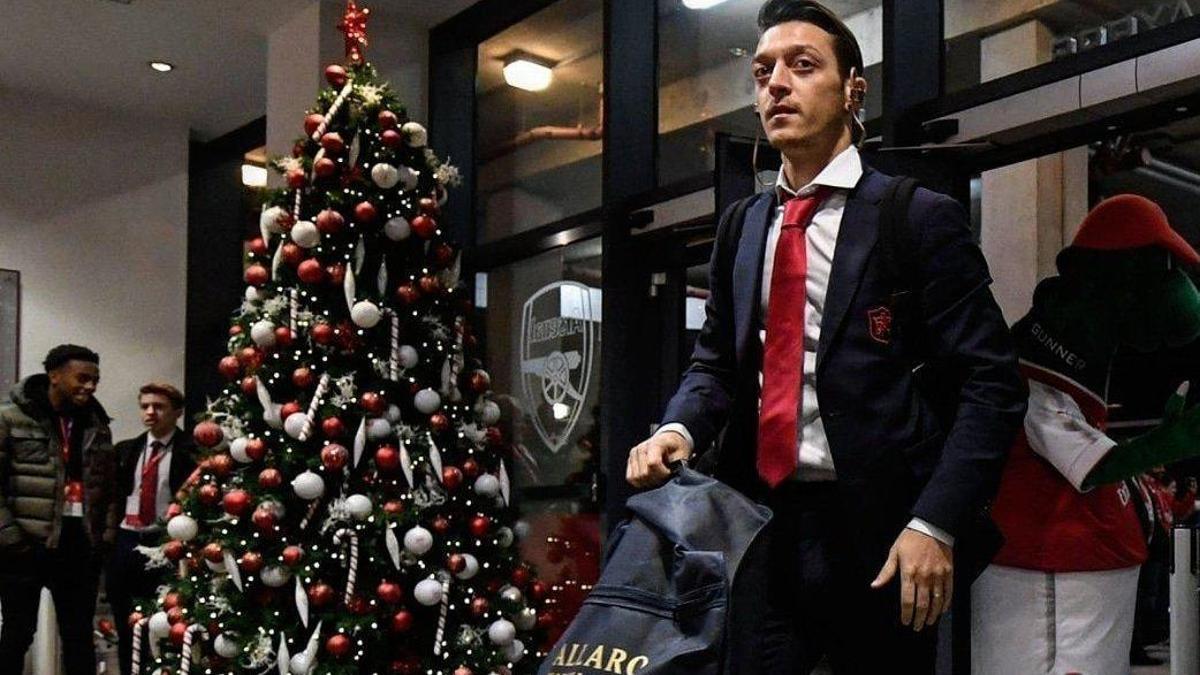 Son dakika Arsenal pes etti Fenerbahçe den Mesut Özil için resmi