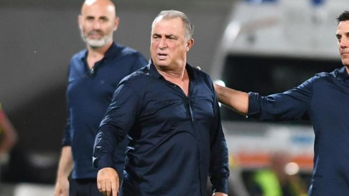 Galatasaray Da Fatih Terim Ameliyat Oldu Fanatik Gazetesi