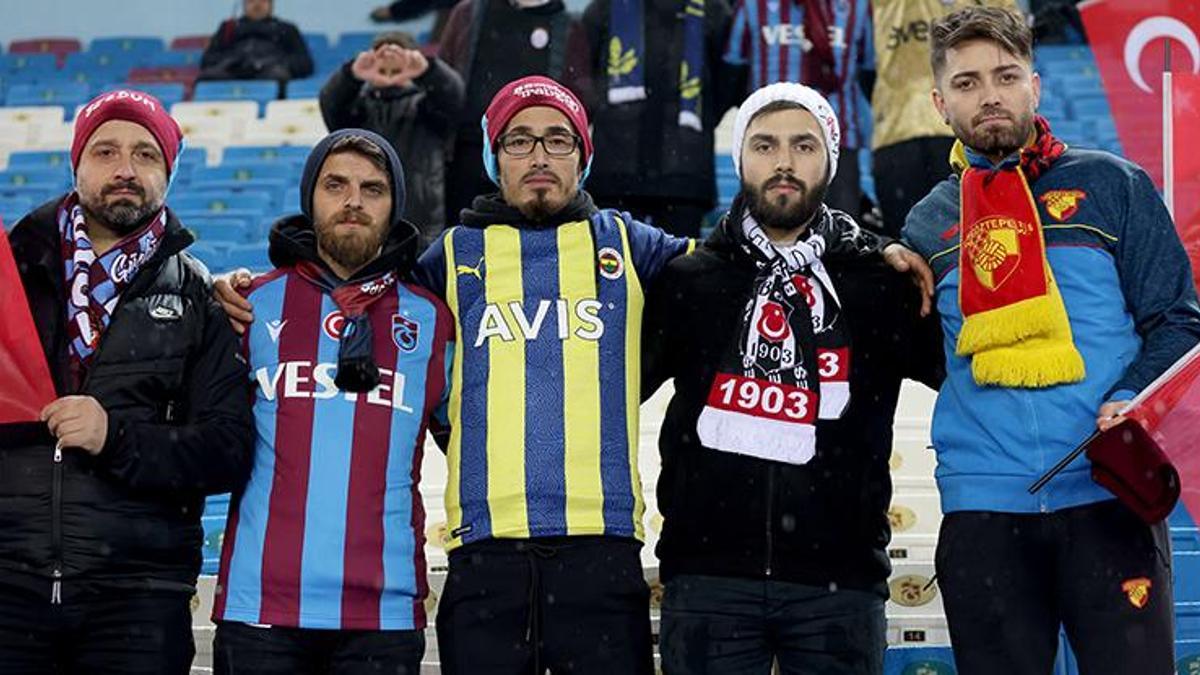 Trabzonspor Taraftar Ndan Fenerbah E Ma Ncesi Deplasman Yasa