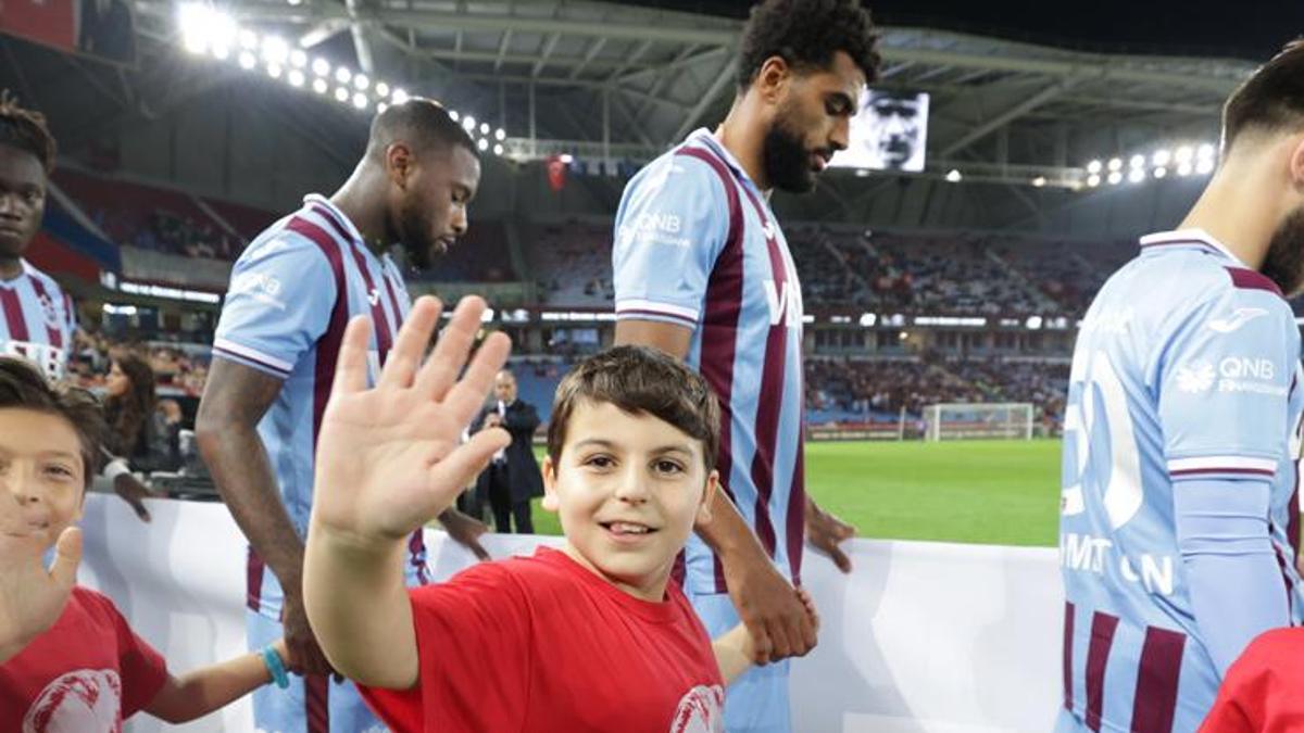 Yusuf Emir Bolat Trabzonspor Konya Ma Nda Seromonide Yer Ald Bursa