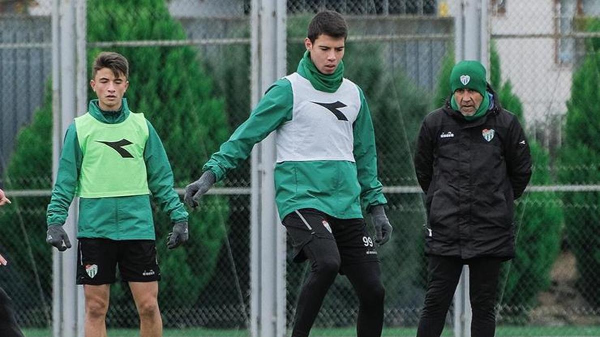 Bursaspor Esenler Erokspor maçına hazırlanıyor Fanatik Gazetesi