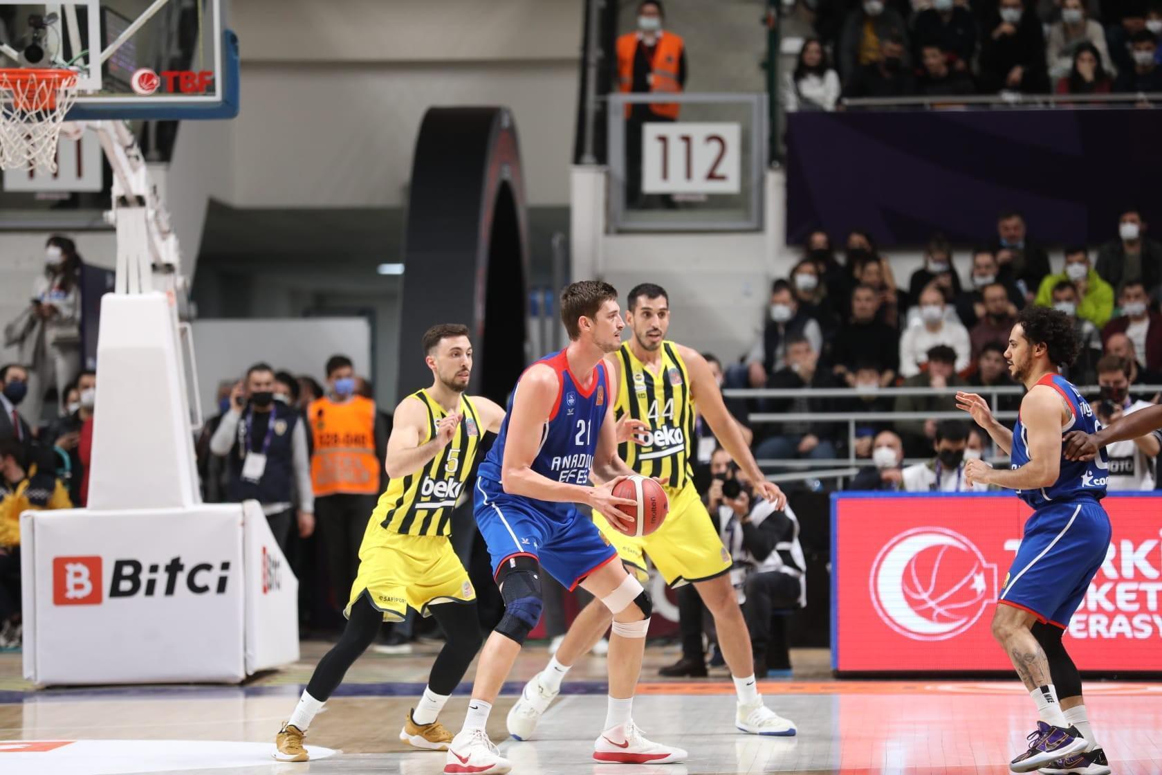 (ÖZET) Fenerbahçe Beko - Anadolu Efes maç sonucu: 72-86