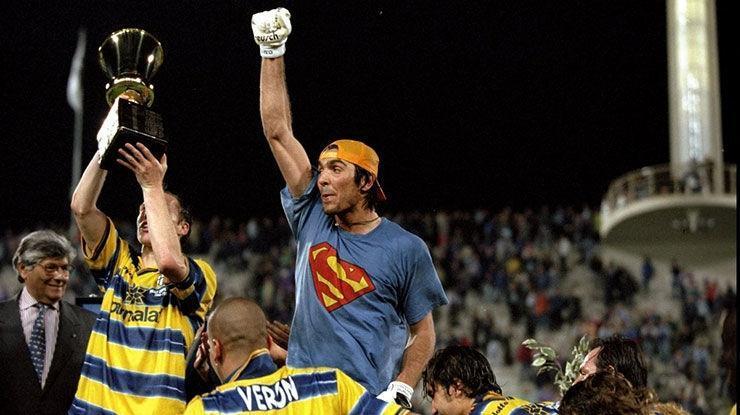 Parma efsanesi Serie Aya geri döndü