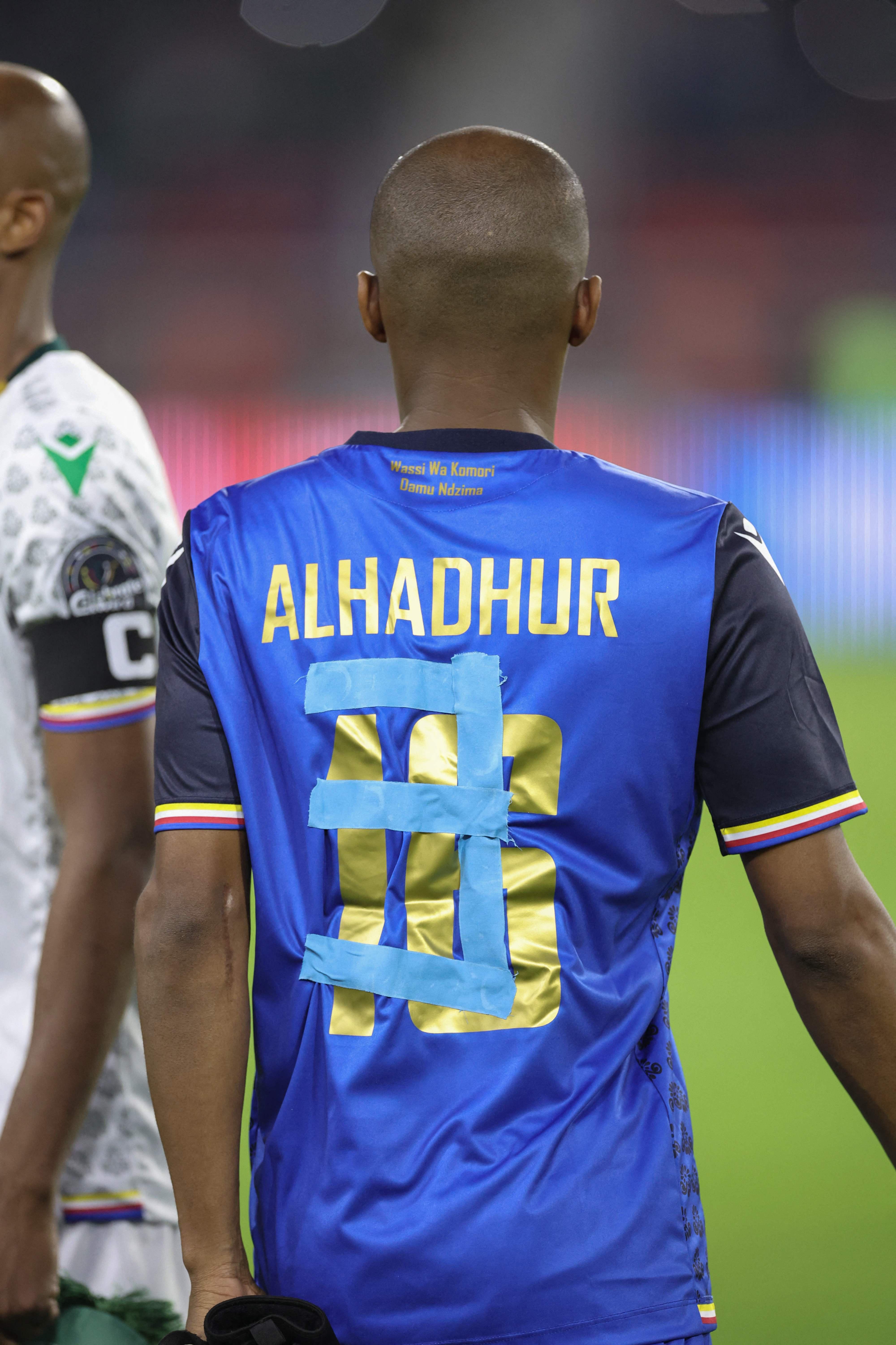 Afrika Uluslar Kupasında ilginç olay Sol bek Chaker Alhadhur kaleye geçti