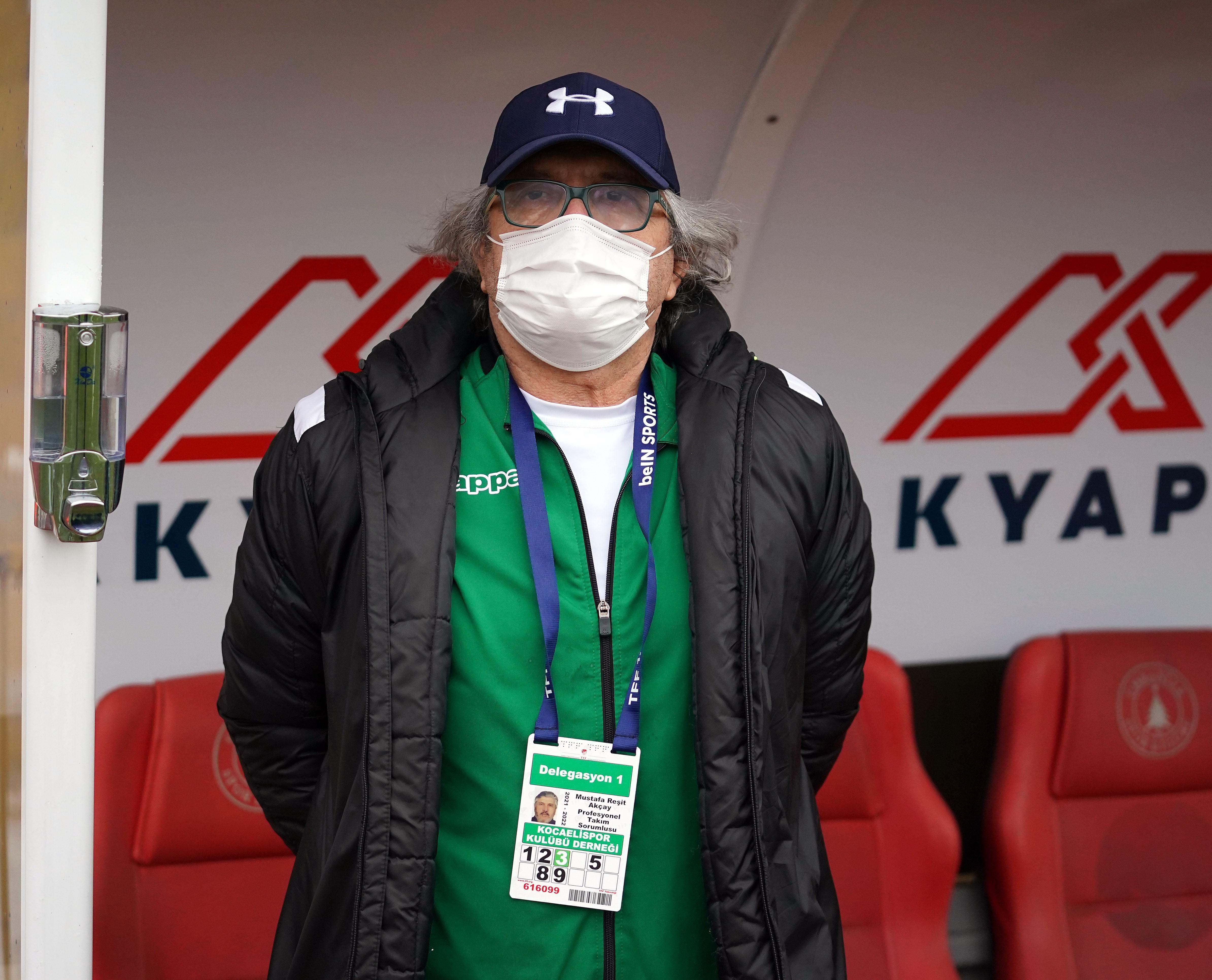 Son dakika | Kocaelisporda Mustafa Reşit Akçay istifa etti
