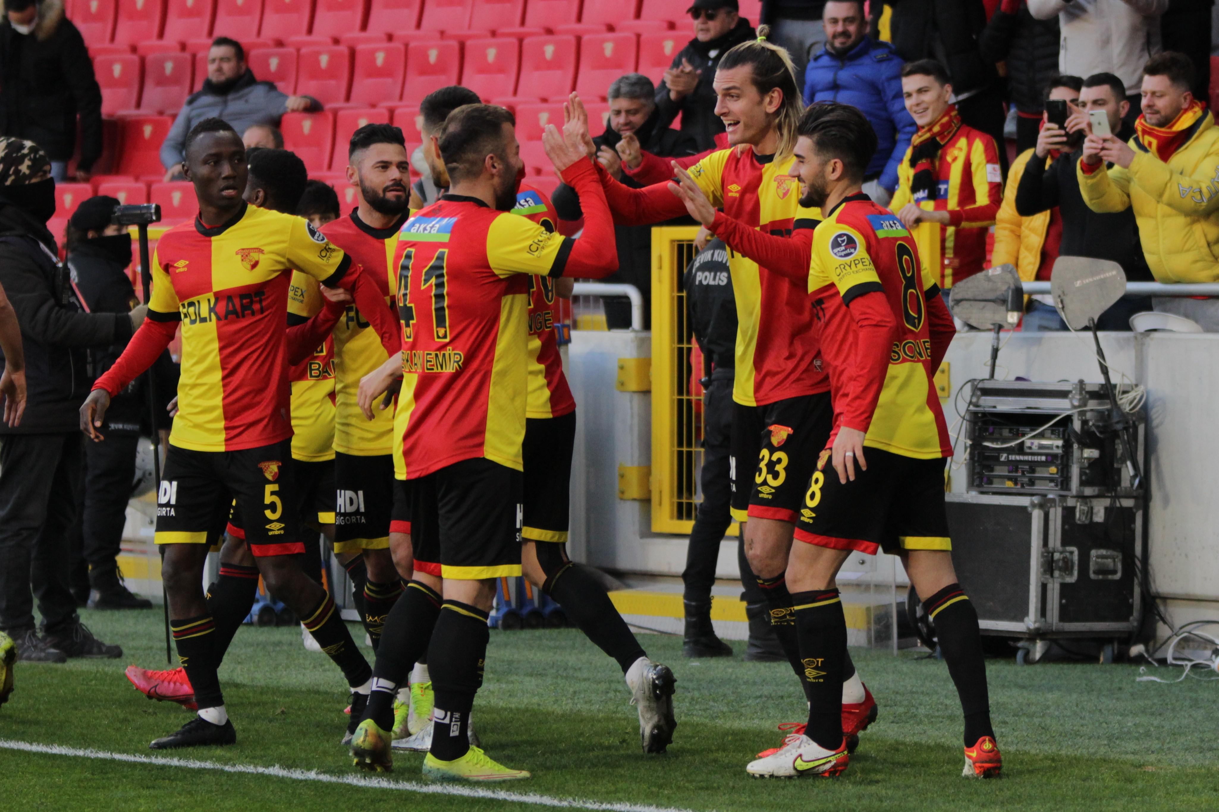 (ÖZET) Göztepe - Sivasspor maç sonucu: 2-1