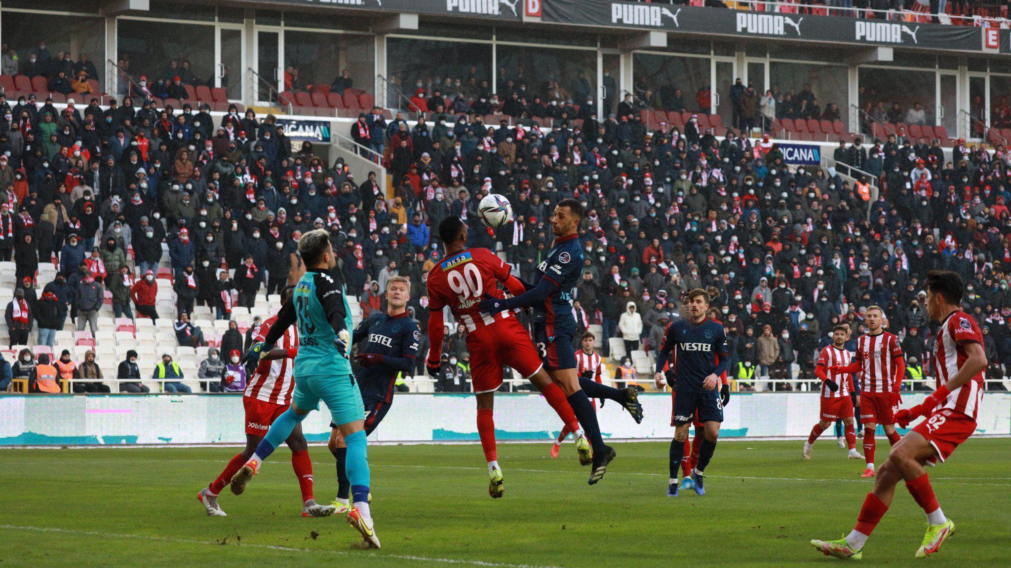 (ÖZET) Sivasspor - Trabzonspor maç sonucu: 1-1