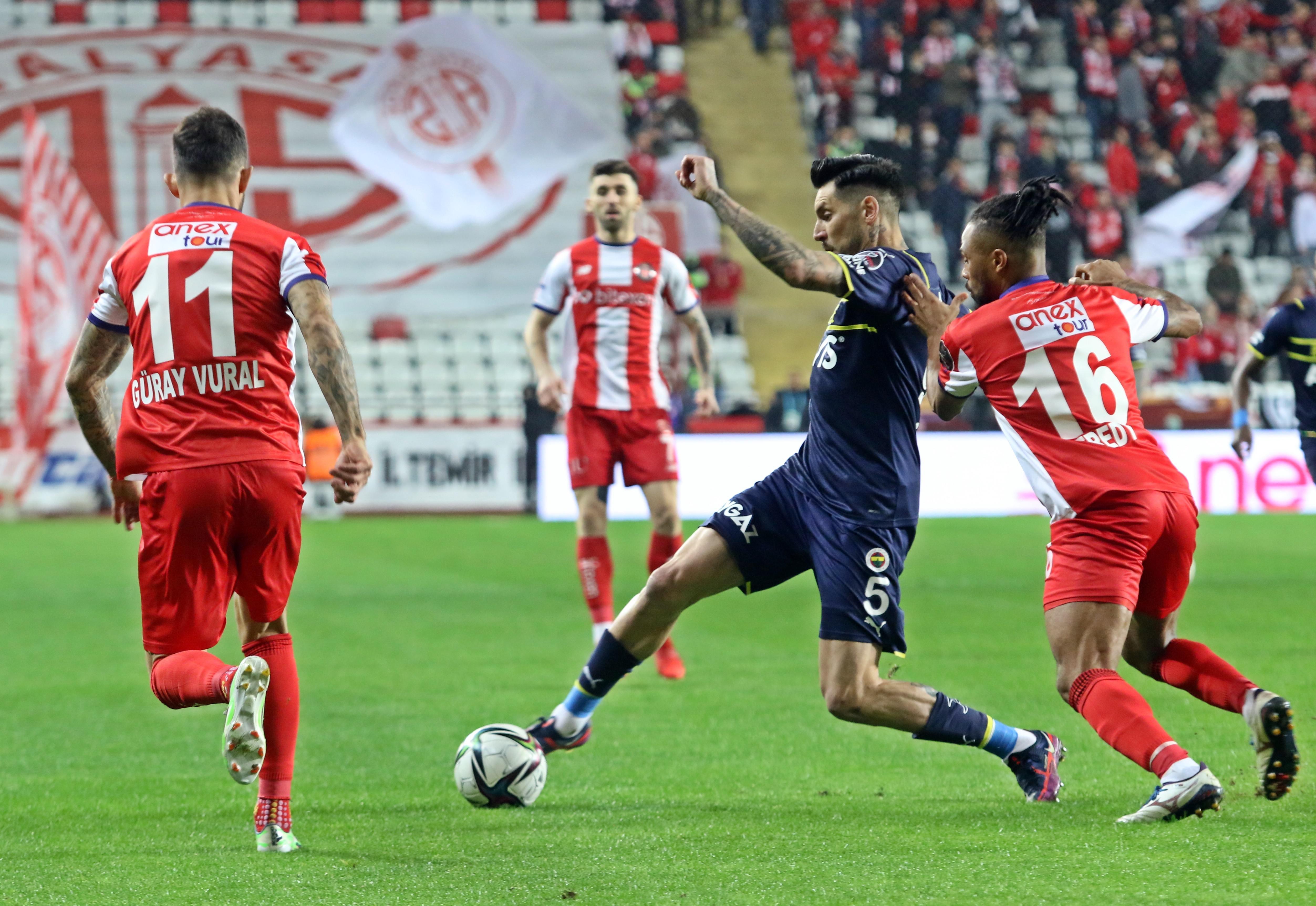 (ÖZET) Antalyaspor - Fenerbahçe maç sonucu: 1-1