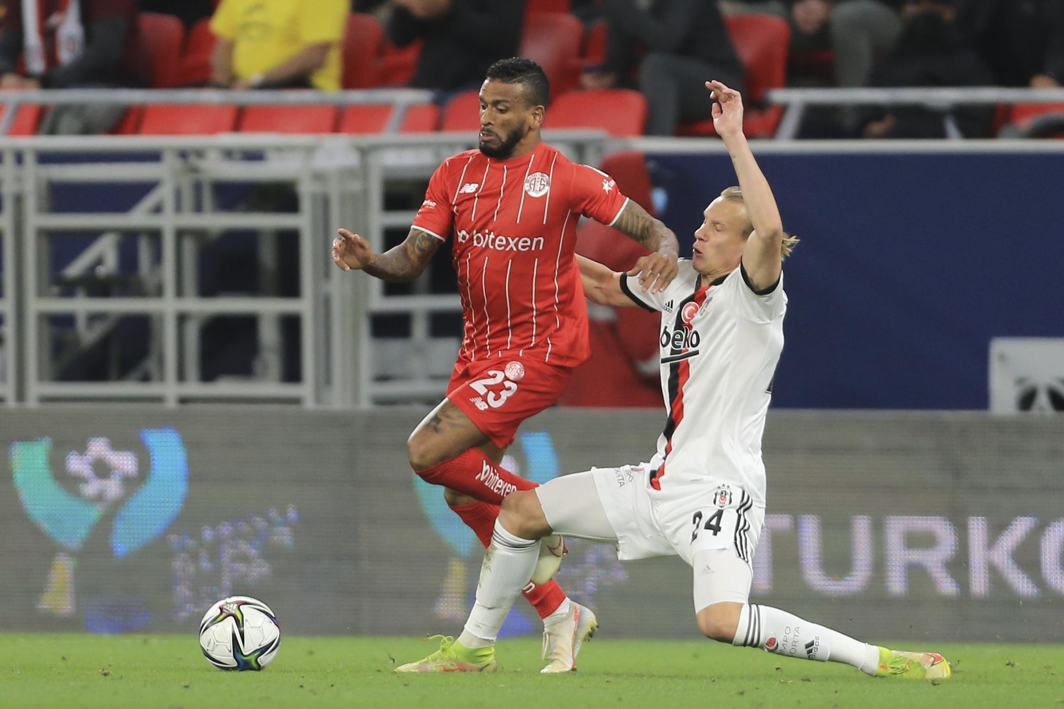 Süper Kupa Beşiktaşın (ÖZET) Beşiktaş - Antalyaspor Süper Kupa maç sonucu: 1-1 (Penaltılar: 4-2)