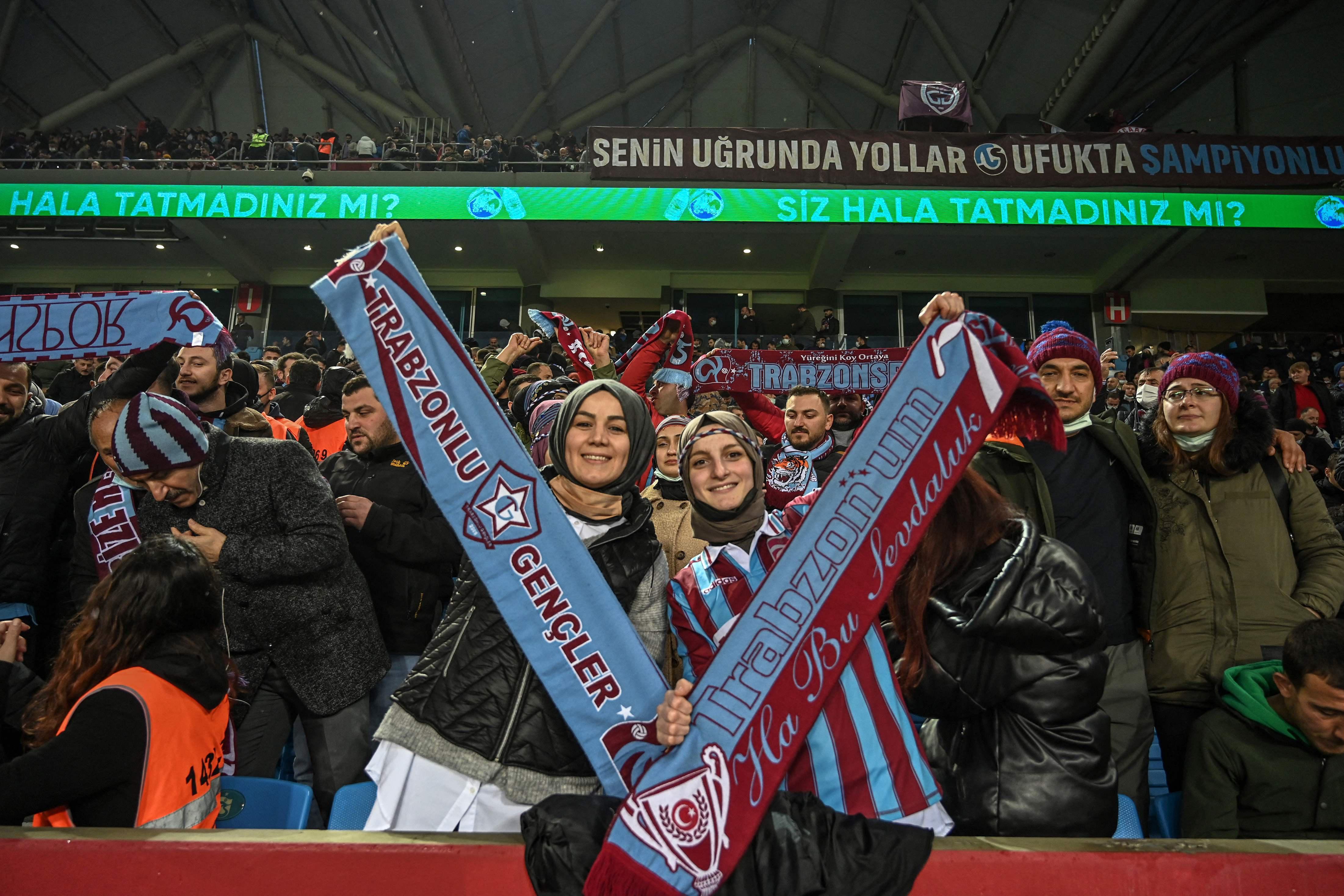 Trabzonspor - Başakşehir maçı biletleri tükeniyor