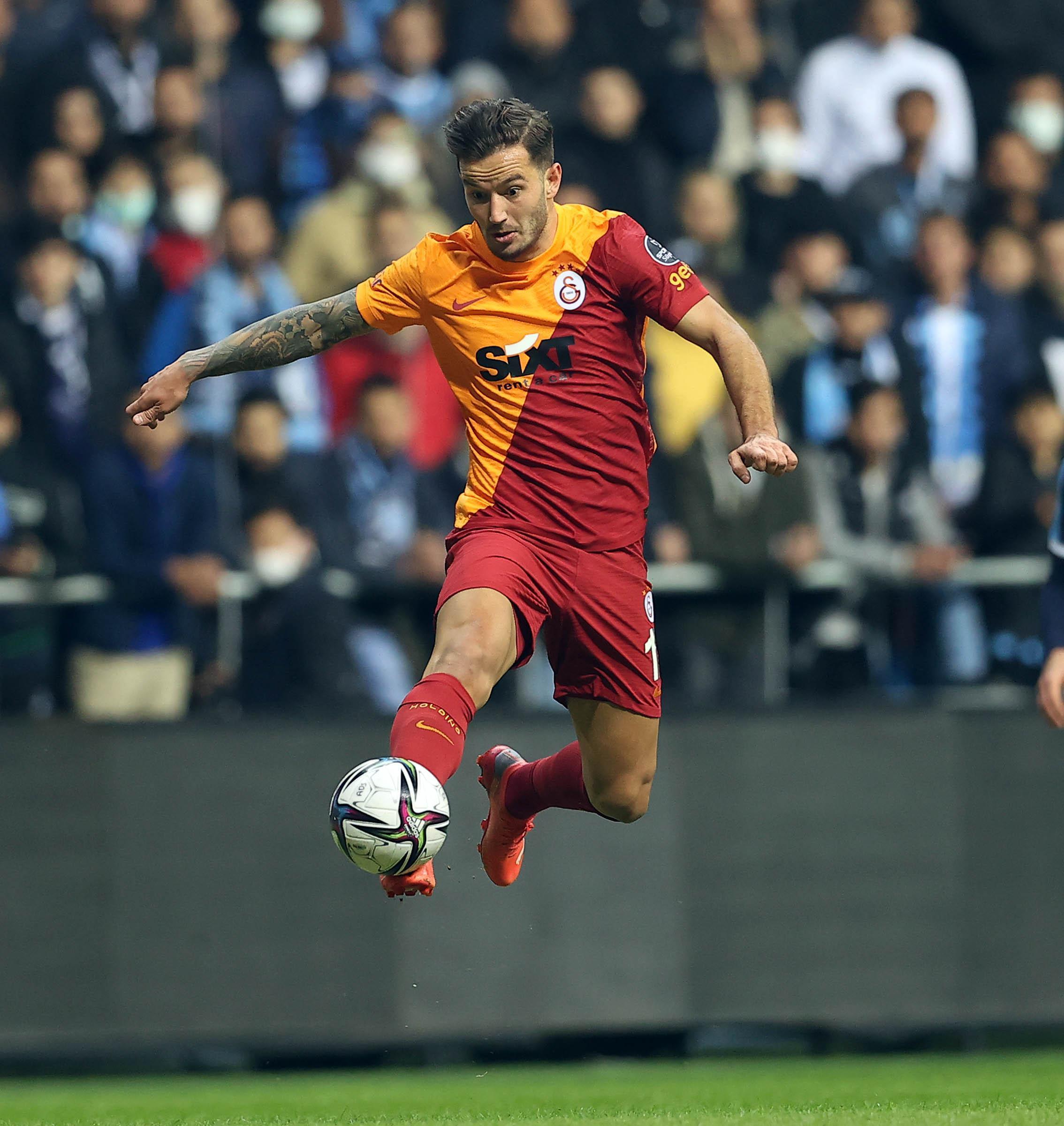 Adana Demirspor - Galatasaray maç sonucu: 2-0 (Maçın Özeti ve Golleri)