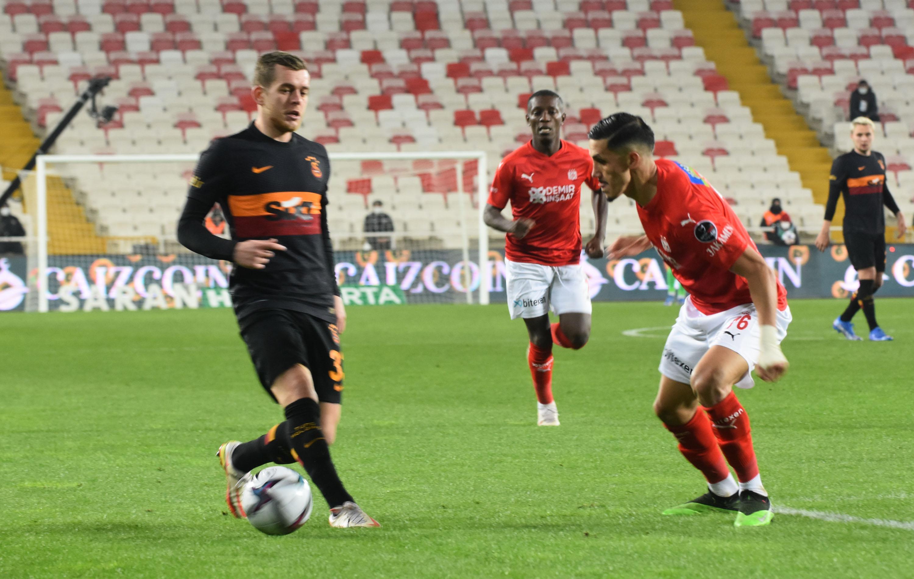 (ÖZET) Sivasspor - Galatasaray maç sonucu: 1-0