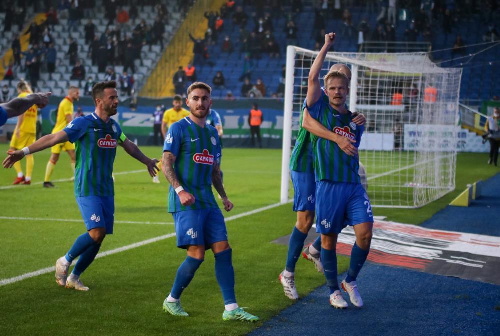 ÖZET | Çaykur Rizespor - Göztepe maç sonucu: 3-1