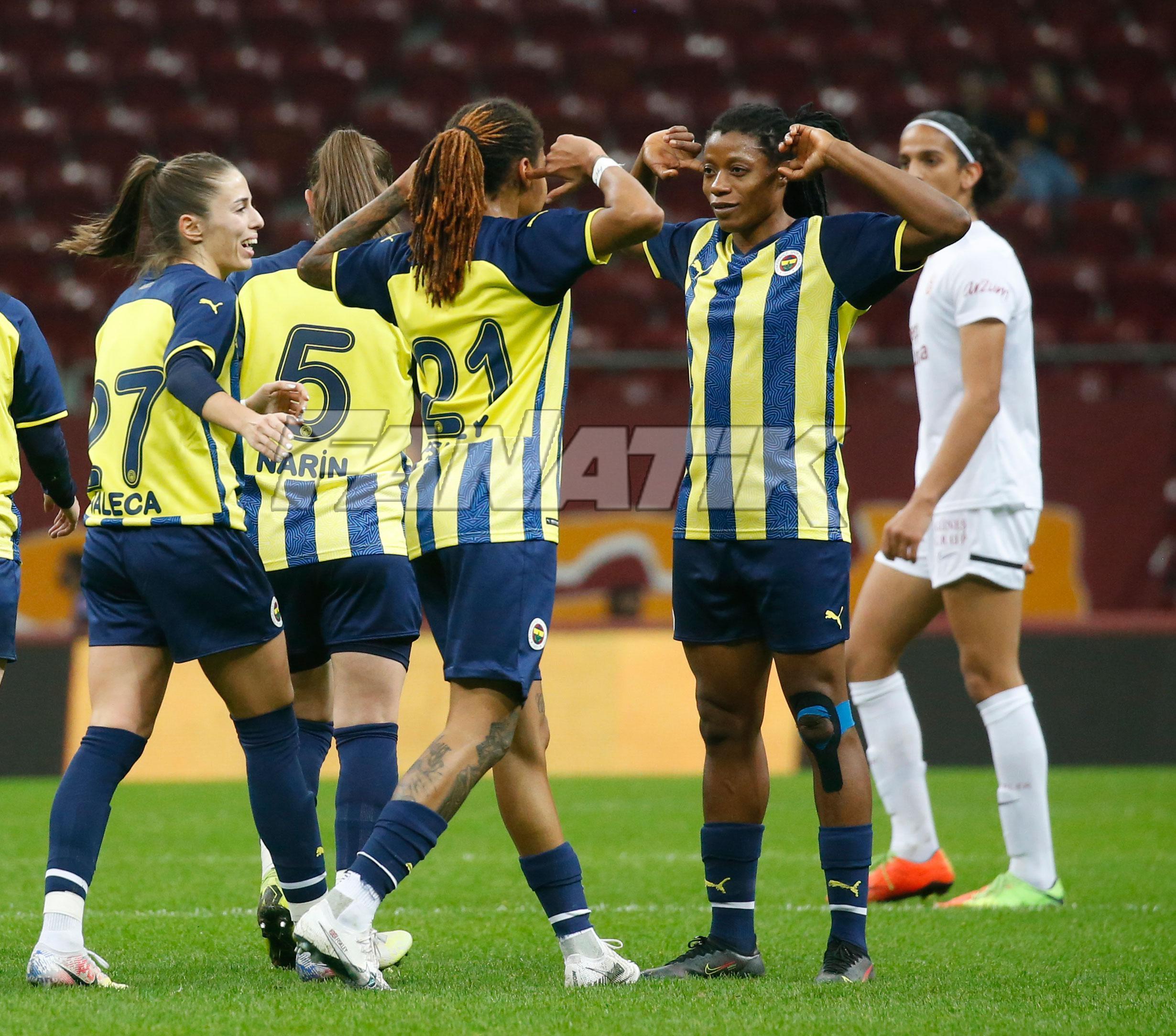 Galatasaray - Fenerbahçe kadın futbol takımları maç sonucu: 0-7 (Maçın Özeti ve Golleri)