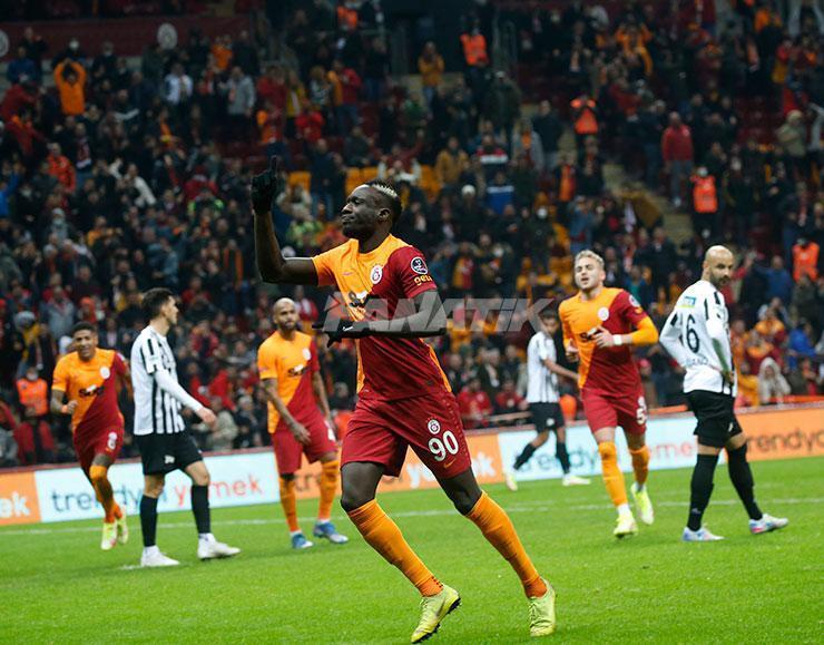(ÖZET) Galatasaray - Altay maç sonucu: 2-2