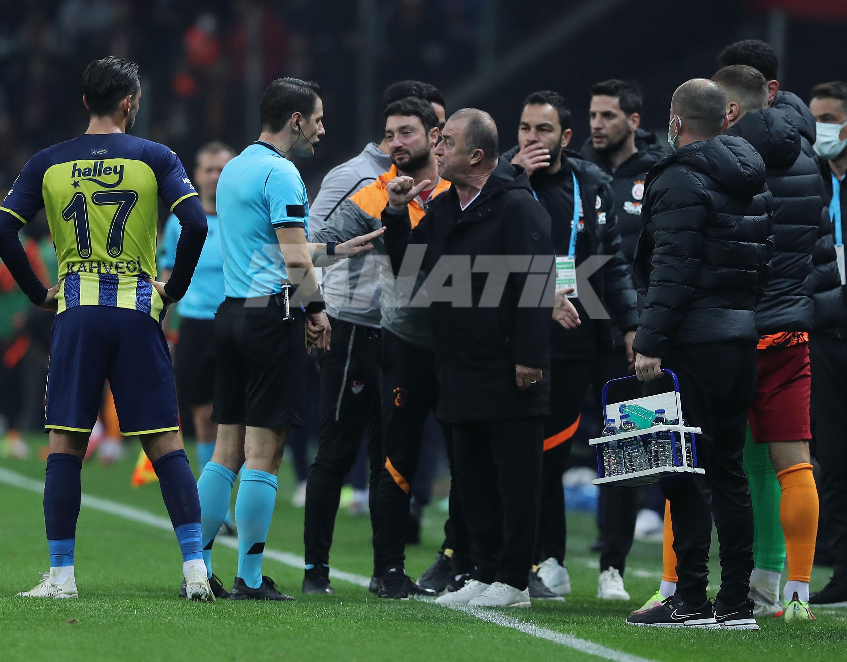 Son dakika Galatasaray Teknik Direktörü Fatih Terime büyük şok PFDKdan ağır fatura...