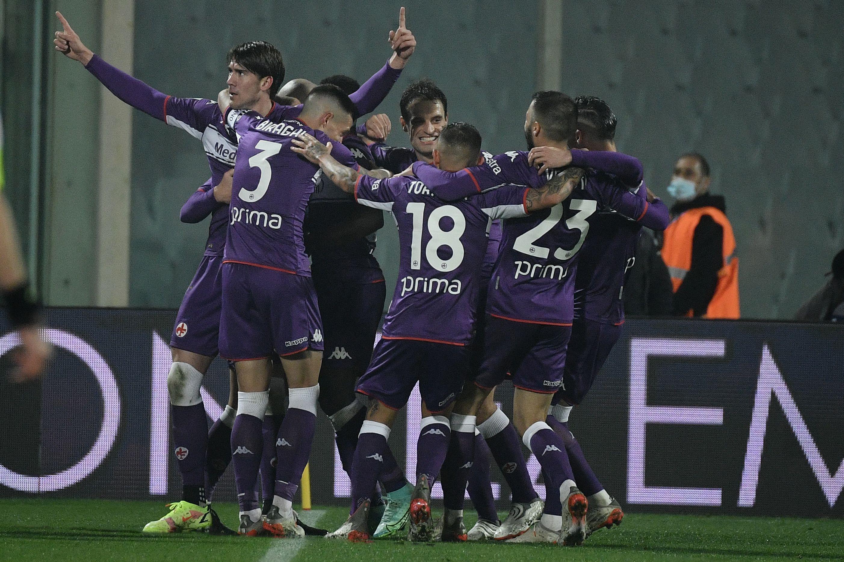Fiorentina, Milana Serie Adaki ilk yenilgisini yaşattı: 4-3
