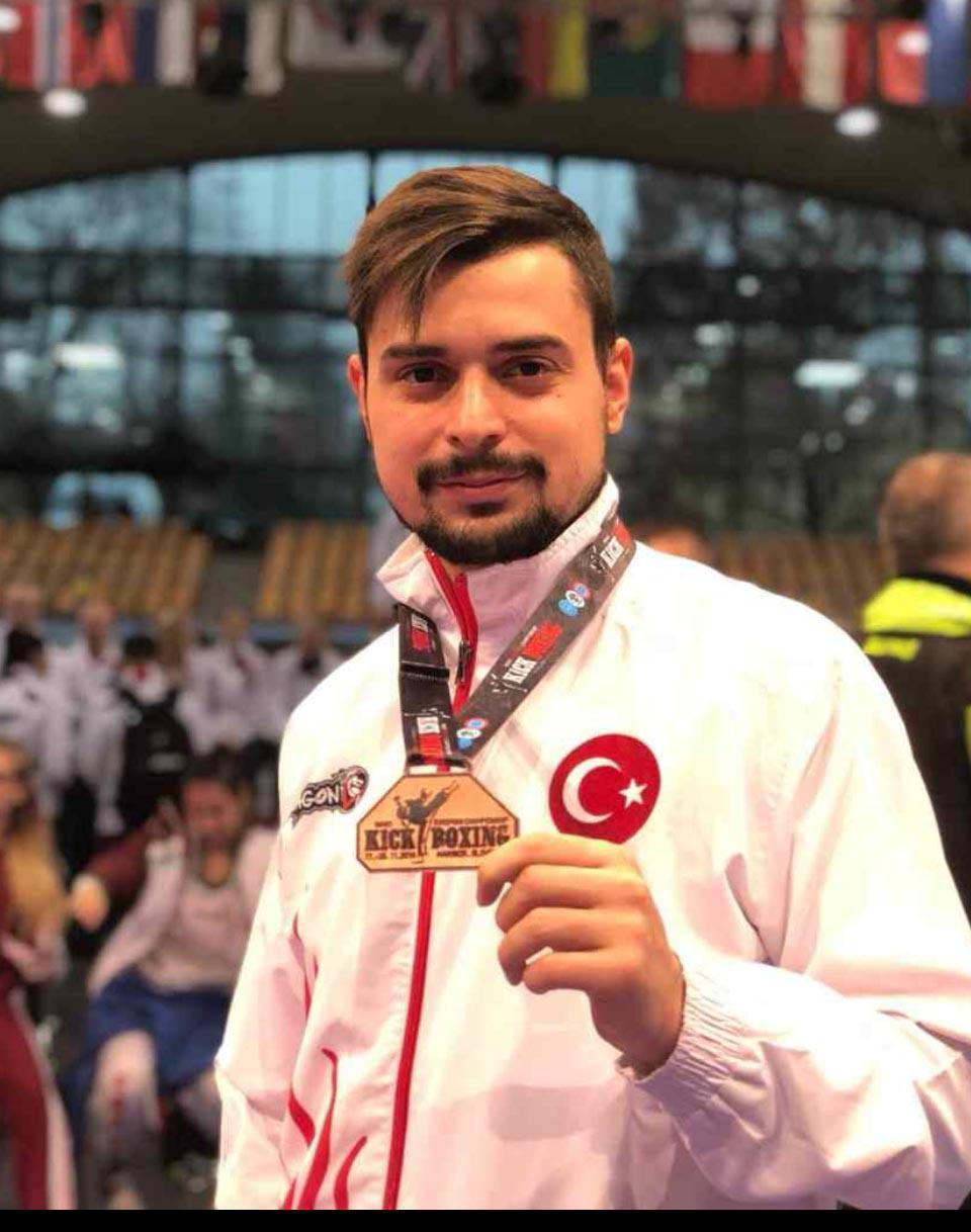 Şampiyon babanın şampiyon oğlu Mustafa Ayten