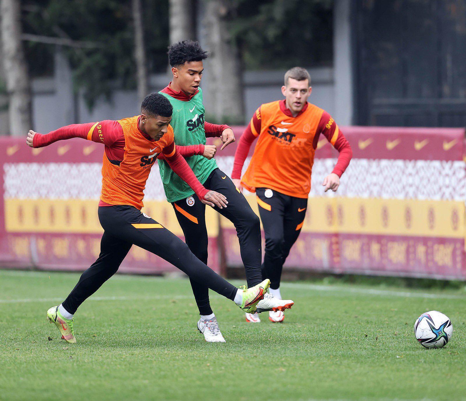 Galatasarayda Fenerbahçe derbisi öncesi flaş gelişme: Morutan idmana çıkmadı