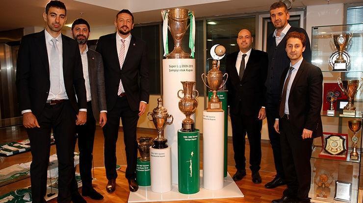 Türkiye Basketbol Federasyonu heyeti Bursasporu ziyaret etti