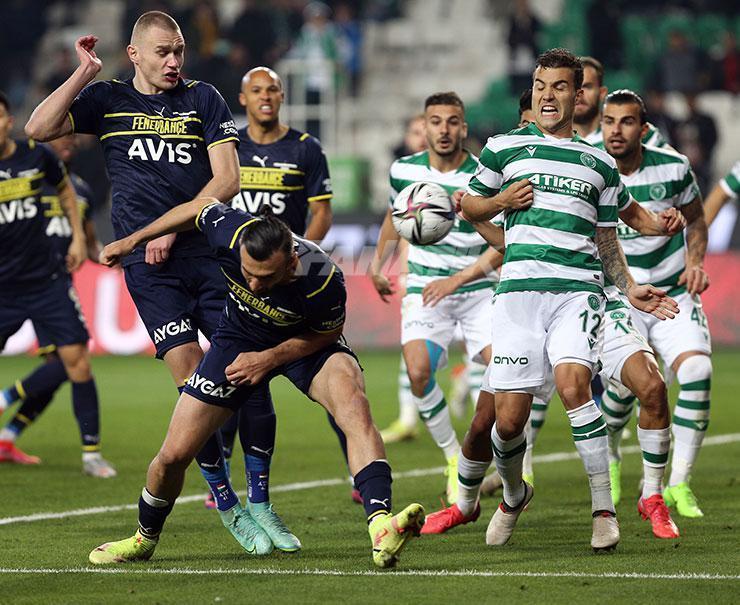 (ÖZET )Konyaspor-Fenerbahçe maç sonucu: 2-1