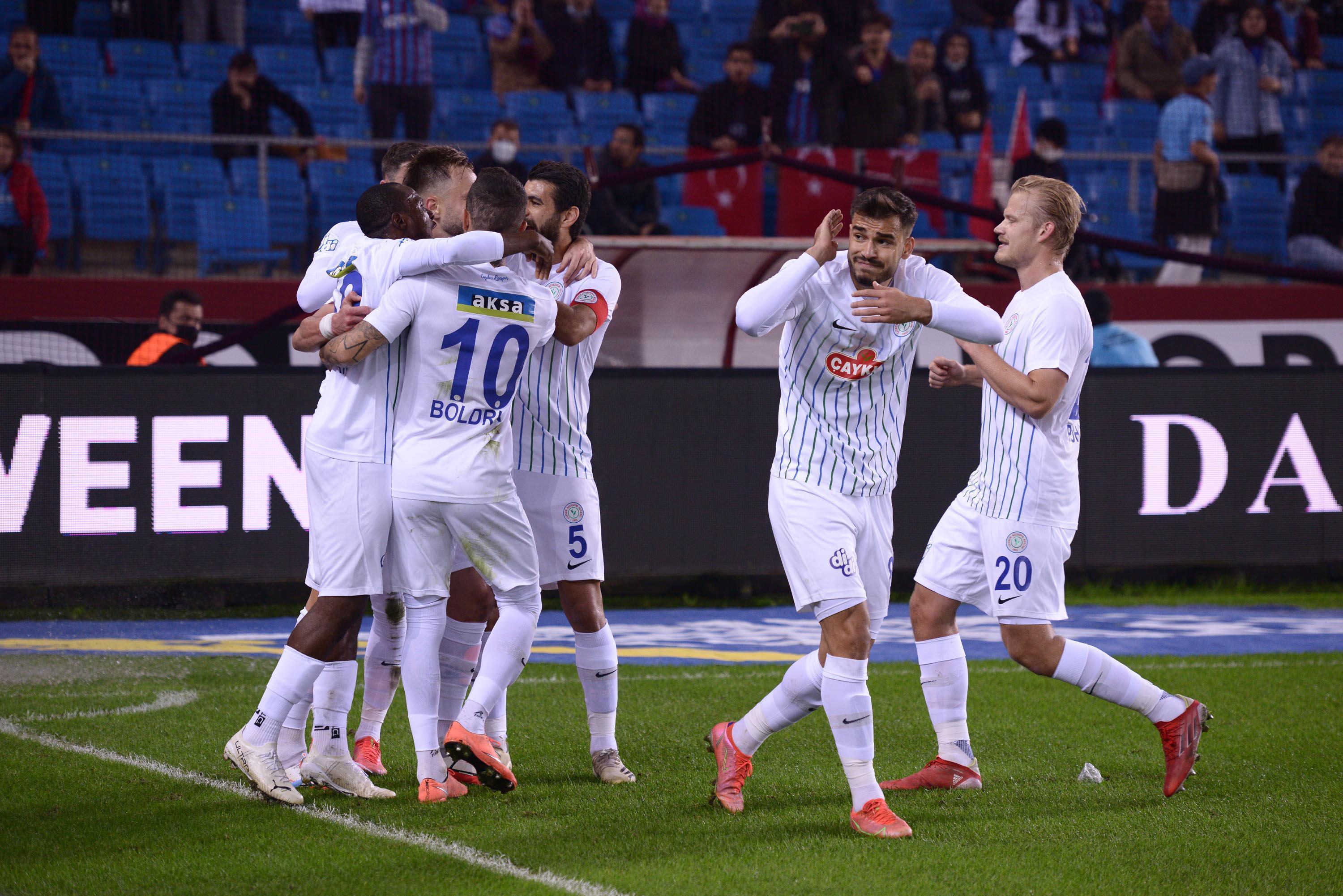 (ÖZET) Trabzonspor - Çaykur Rizespor maç sonucu: 2-1