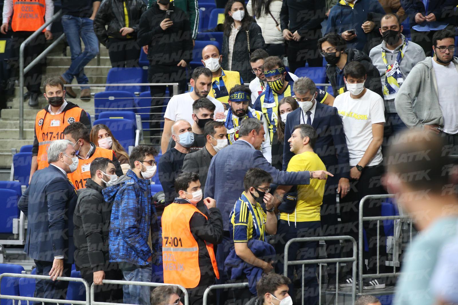 Fenerbahçede Ali Koça önce tepki sonra destek