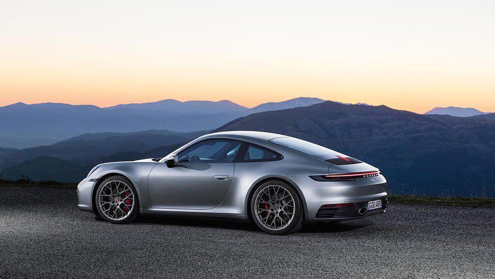 Porschenin efsane modeli yenilendi