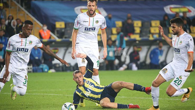(ÖZET) Fenerbahçe - Alanyaspor maç sonucu: 1-2