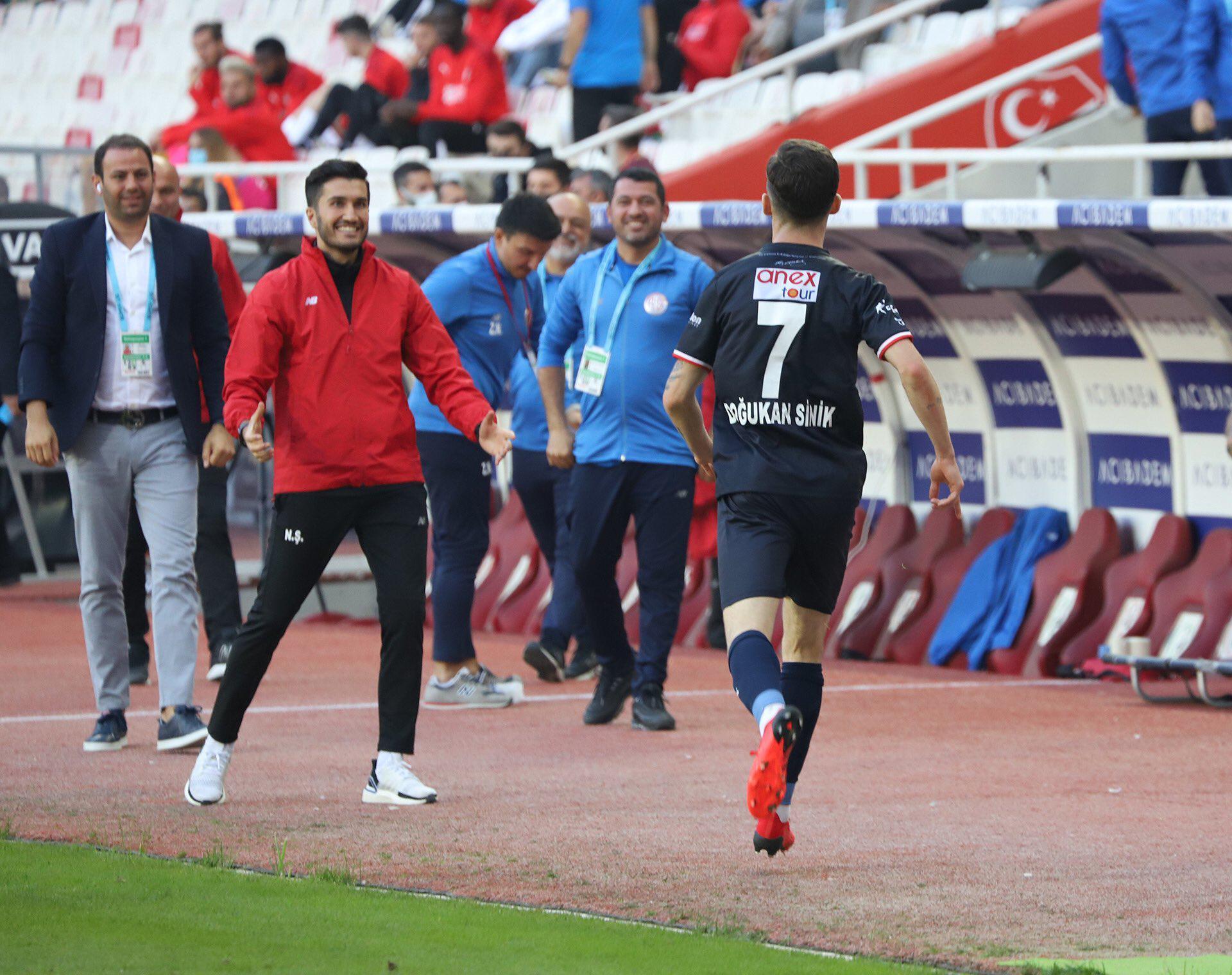 (ÖZET) Sivasspor - Antalyaspor maç sonucu: 2-2