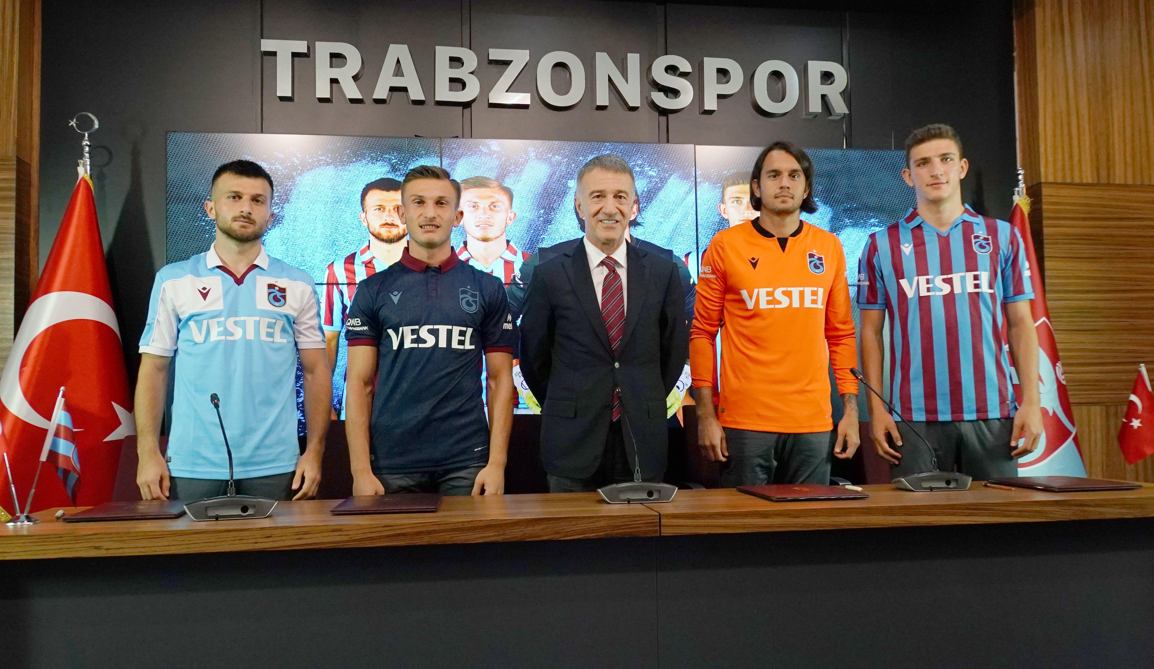 Son dakika haberi | Trabzonspor dört futbolcusuyla sözleşme yeniledi