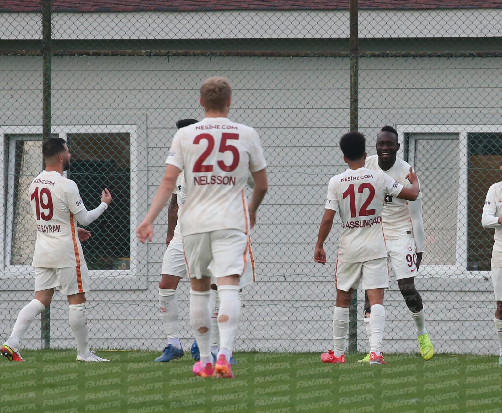 (ÖZET) Galatasaray-Tuzlaspor hazırlık maçı sonucu: 4-3