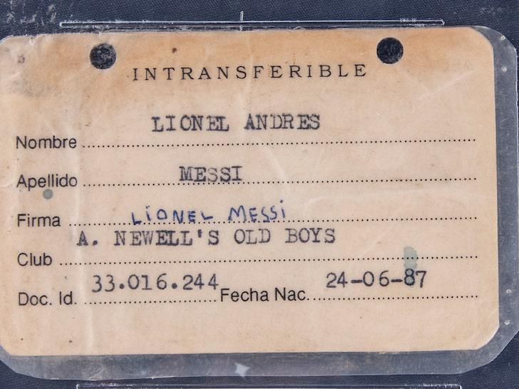 Lionel Messinin lisansı açık artırmaya çıktı