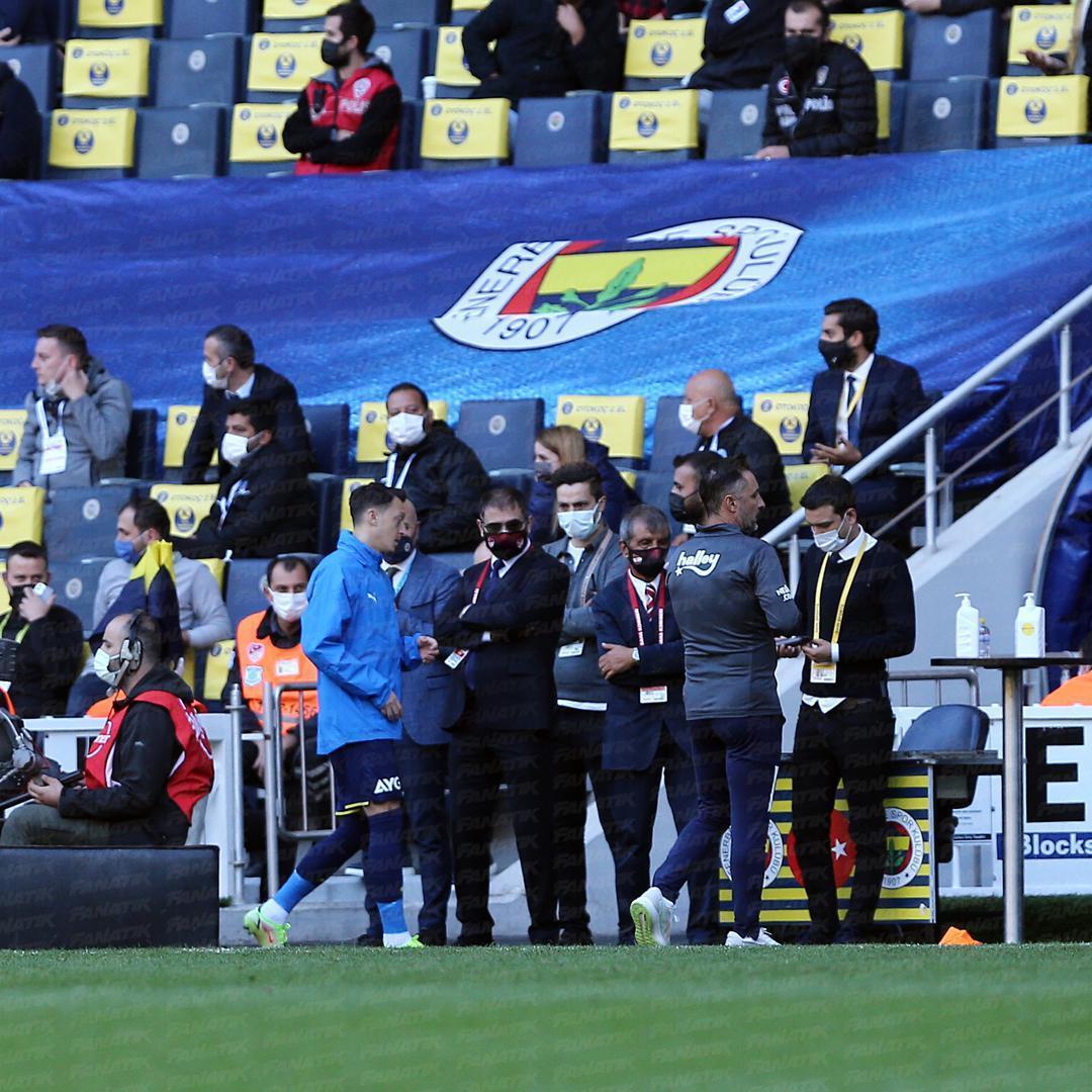 Fenerbahçede Mesut Özilden Vitor Pereiraya şok tepki