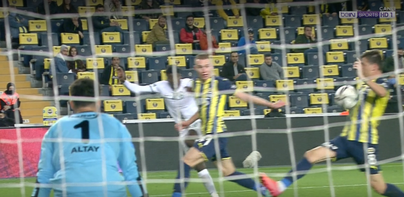 Fenerbahçe-Giresunspor maçı sonrası Deniz Çoban: Cüneyt Çakır, 10 numara performansına gölge düşürdü