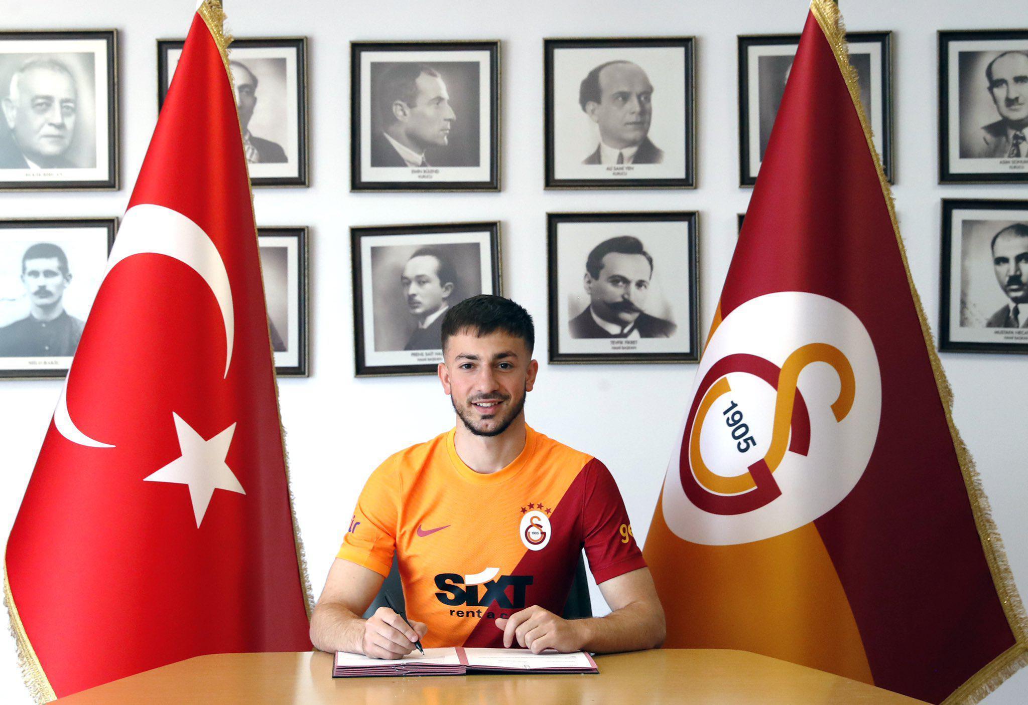 Son dakika | Transferde mutlu son Halil Dervişoğlu resmen Galatasarayda
