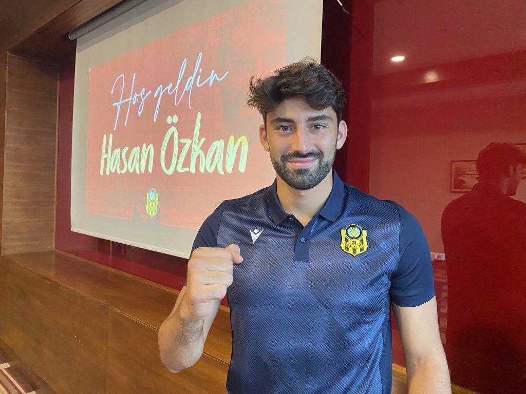 Hasan Özkandan Yeni Malatyaspora 3 yıllık imza