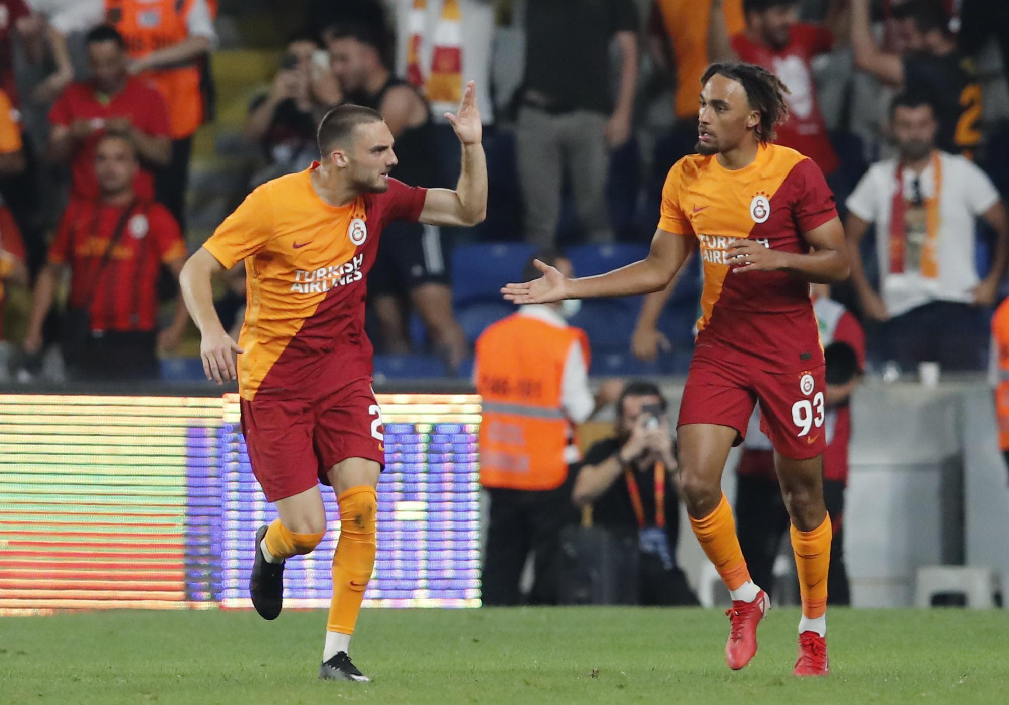 Galatasarayda Sacha Boey, St. Johnstone maçında bir ilki yaşadı