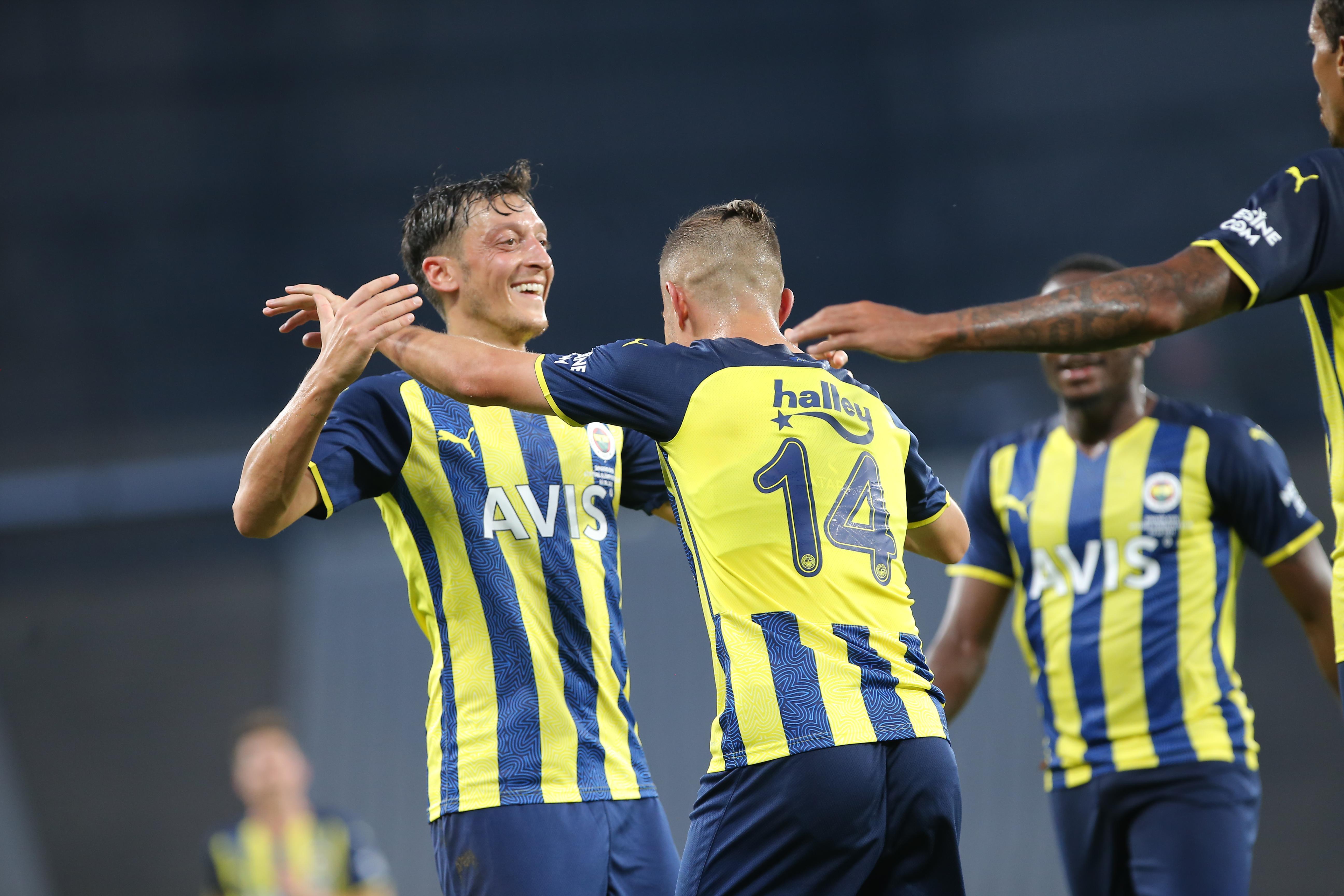 ÖZET |  Fenerbahçe - Dinamo Kiev maç sonucu: 1-1 (Hazırlık Maçı)