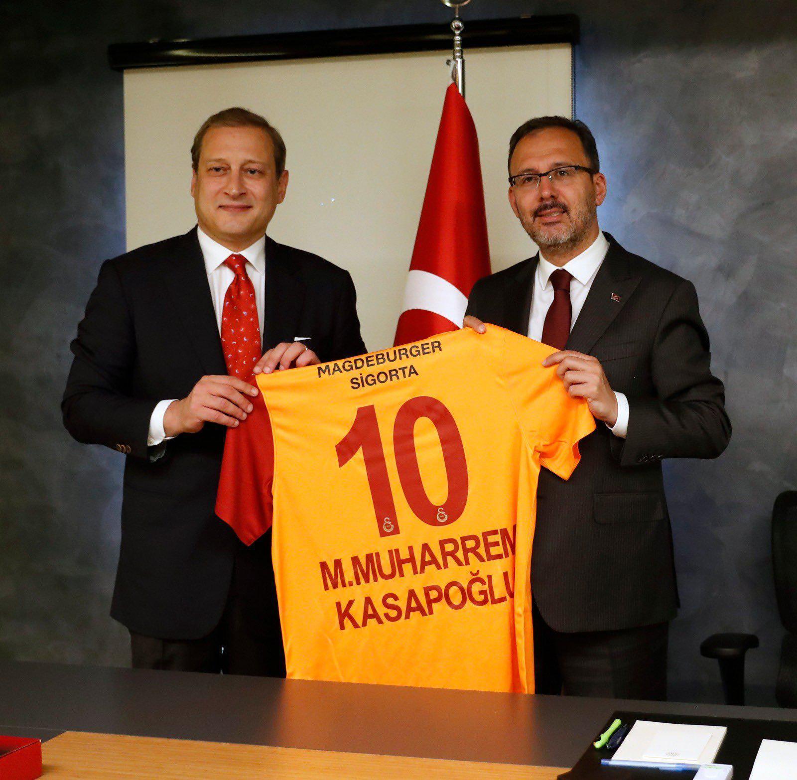 Bakan Kasapoğlu, Galatasaray Başkanı Burak Elması kabul etti