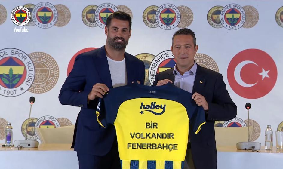 SON DAKİKA | Volkan Demirel, Fenerbahçeden ayrıldı