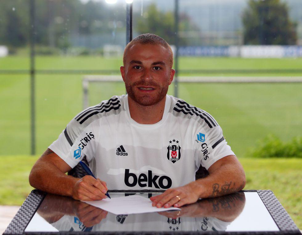 Son dakika BJK haberi Beşiktaştan 4 imza birden