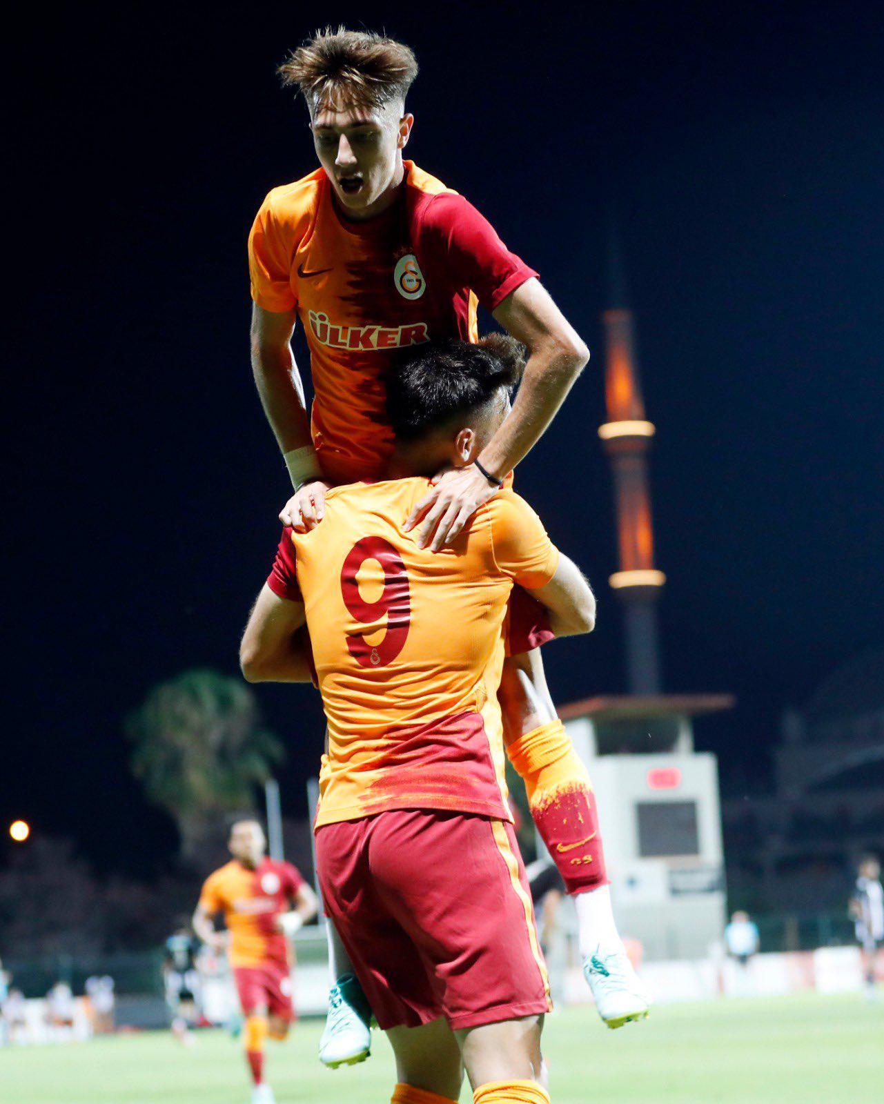 Eren Aydın şovla yarı finali getirdi Galatasaray-Beşiktaş U19 maç sonucu: 4-2