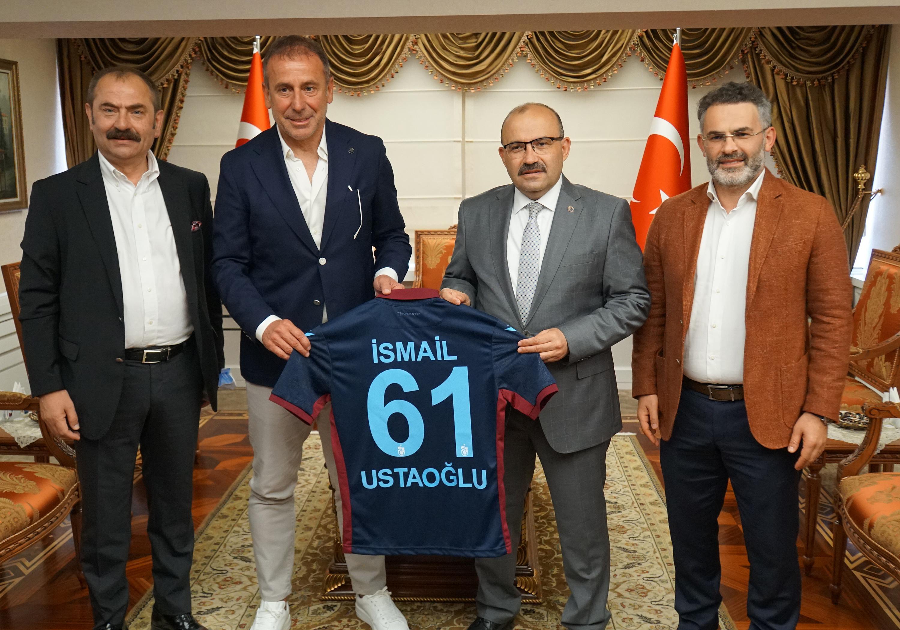 Abdullah Avcıdan Trabzon Valisi İsmail Ustaoğlunu ziyaret