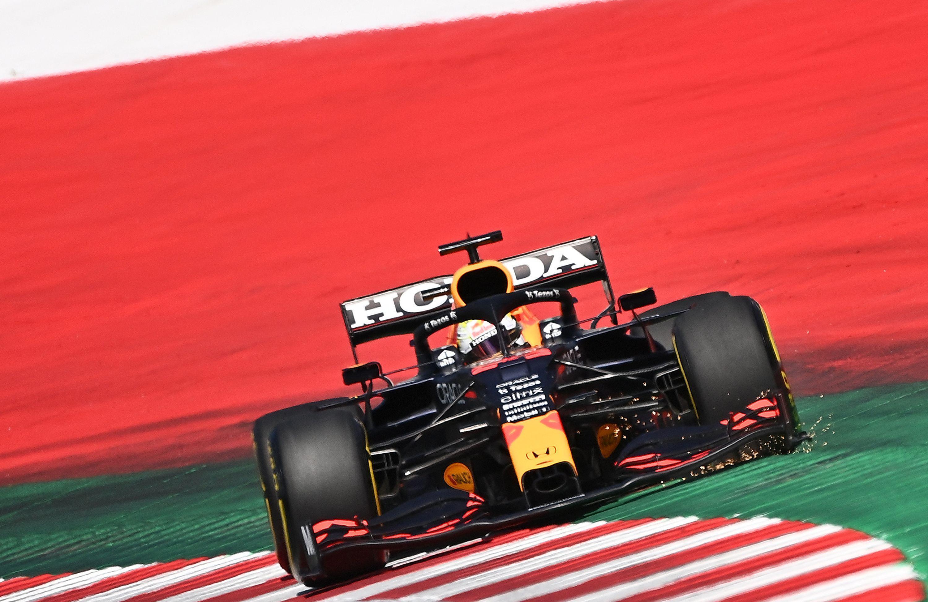 F1 Steiermark Grand Prixsinde pole pozisyonu Verstappenin