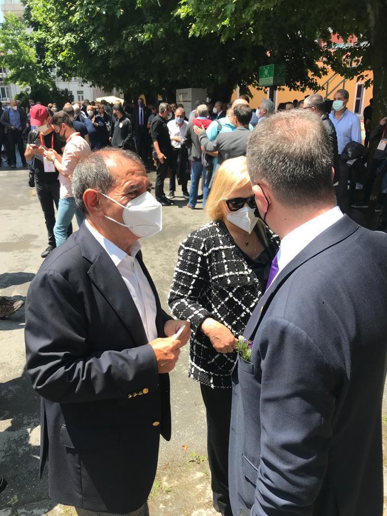 Son dakika Galatasarayın 38. başkanı Burak Elmas Tarihi seçim sona erdi