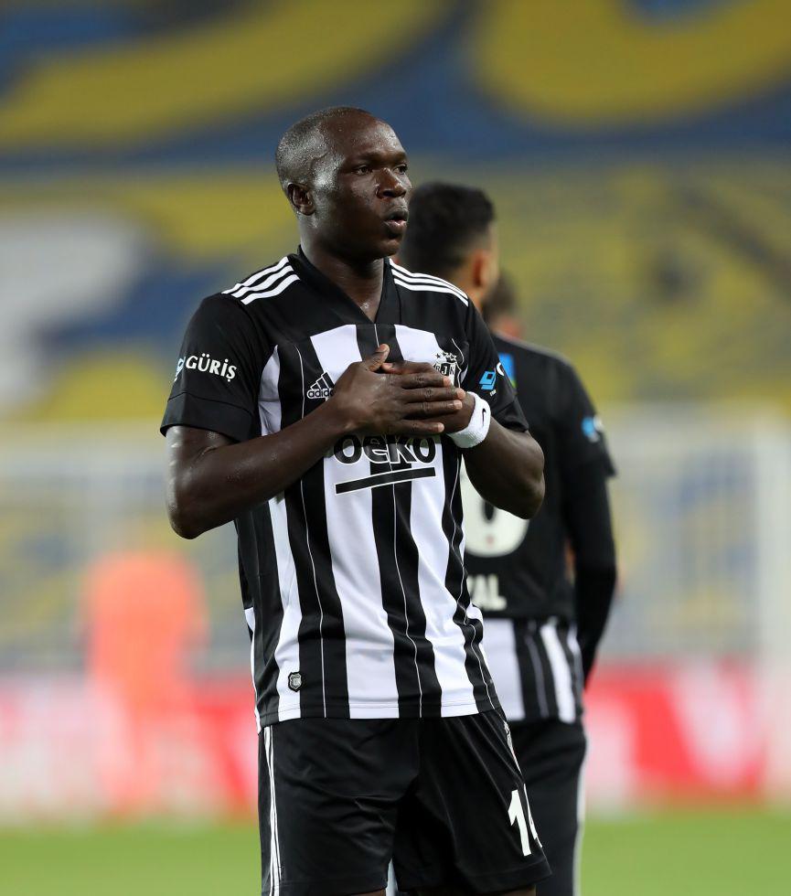 Son dakika Vincent Aboubakar Beşiktaştan ayrıldı Yeni takımı resmen Al Nassr