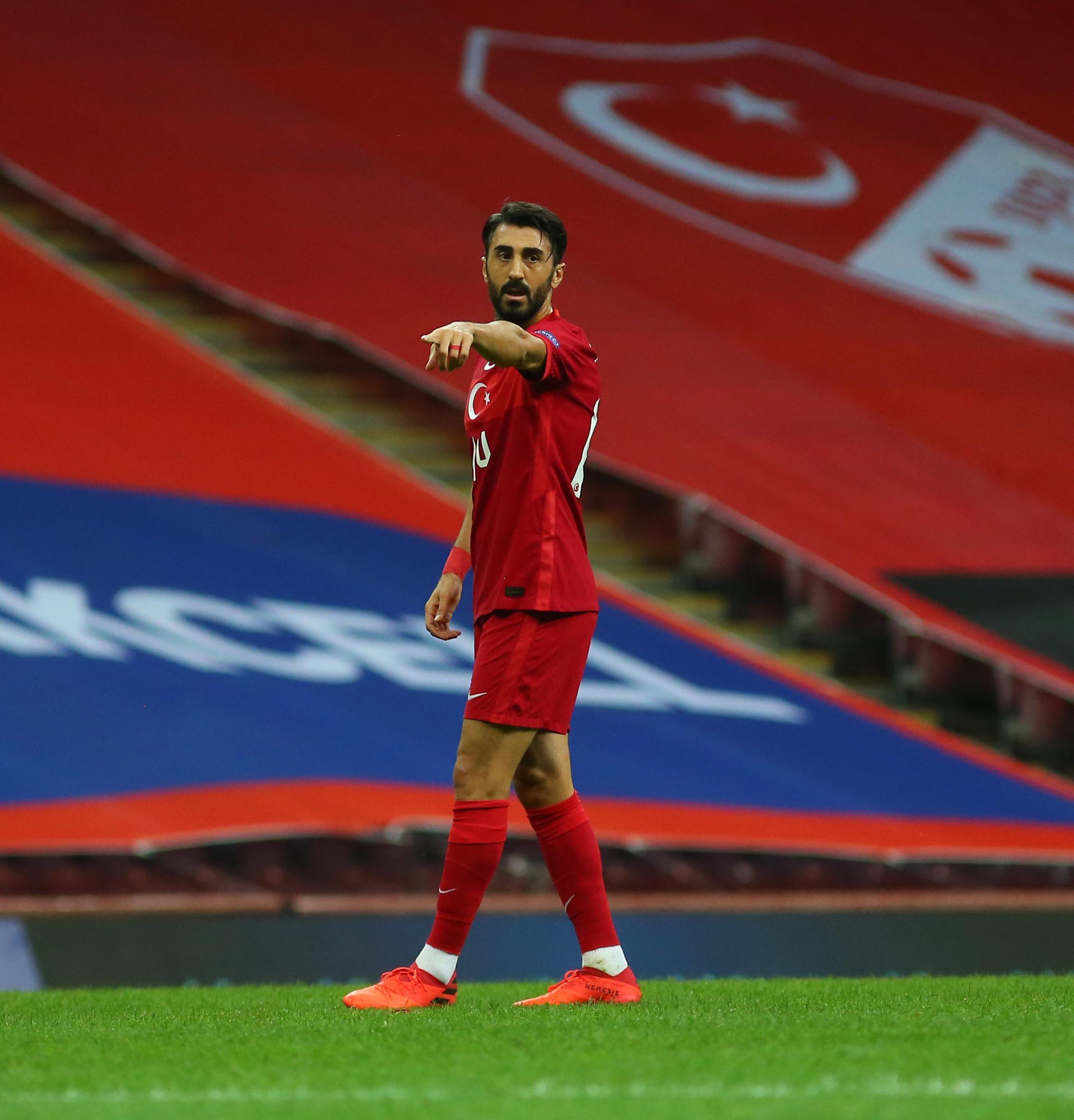 Son dakika Şenol Güneş, Türkiyenin EURO 2020 kadrosunu belirledi Milli Takımdan çıkarılan 4 oyuncu...
